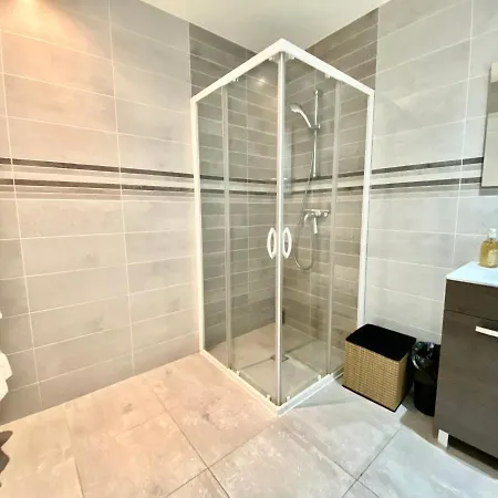 4t - 33 Avenue Gaston Chauvin Apartment *