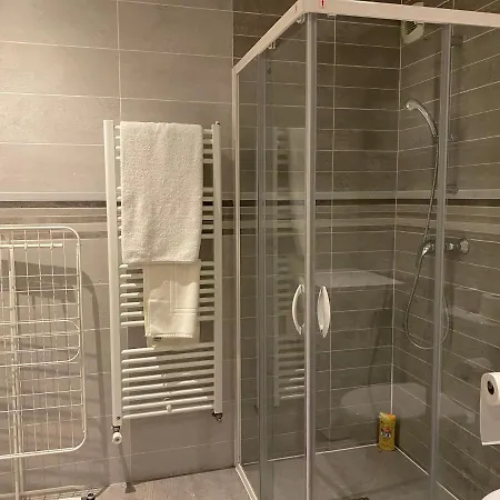 4t - 33 Avenue Gaston Chauvin Apartment