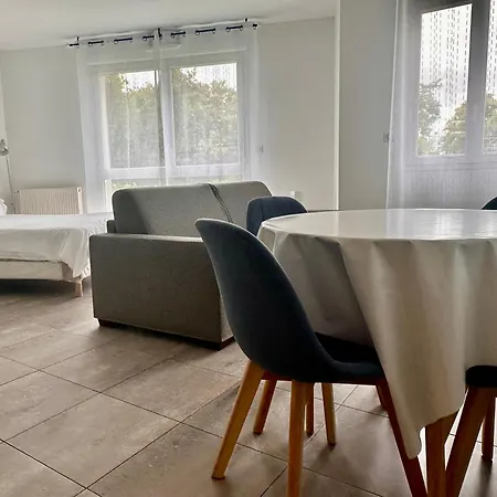 4t - 33 Avenue Gaston Chauvin