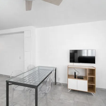 4t - 33 Avenue Gaston Chauvin *